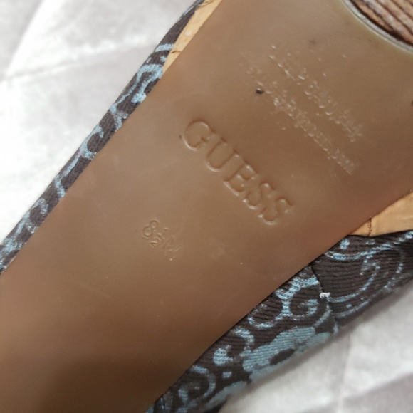 ****SOLD****Guess Heels - Picture 6 of 7